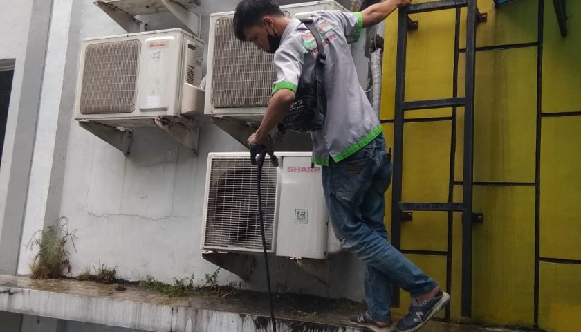 Jasa cuci dan perbaikan ac di Jakarta Selatan